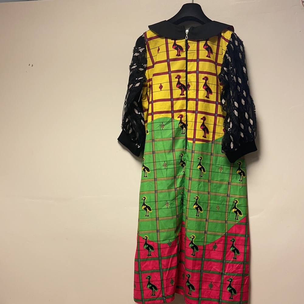Beautiful African Print - Picture 2 of 2